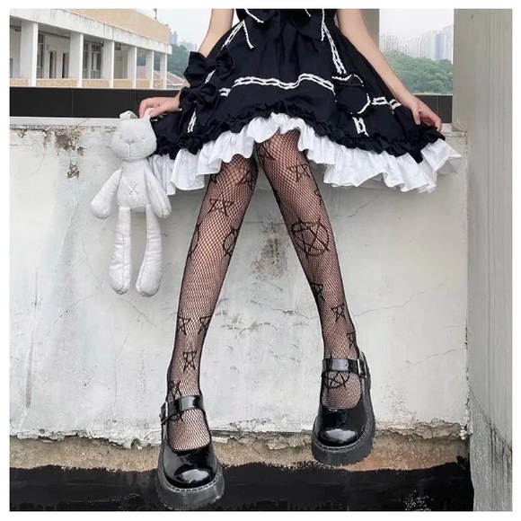 Pentagram Fishnets - Picture 3 of 6